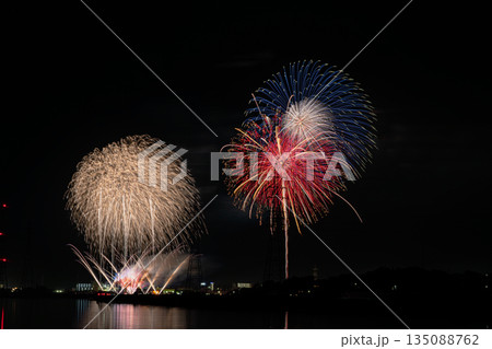 田原市の渥美半島花火大会の風景(愛知県) 135088762