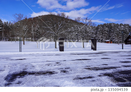 雪のいわみざわ公園の駐車場 雪のいわみざわ公園の駐車場 135094539