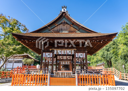 織田信長公を祀る建勲神社（通称：建勲さん）旧称健織田社　拝殿　京都市北区紫野北舟岡町 135097702