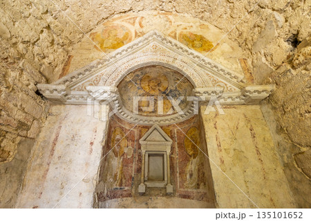 Early medieval frescoes adorning Tempietto del Clitunno interior 135101652