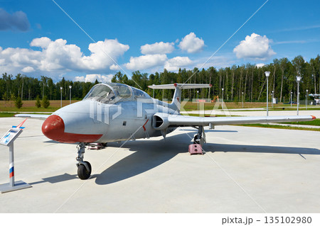 Aero L-29 Dolphin Maya military jet trainer aircraft Aero L-29 Dolphin Maya military jet trainer aircraft 135102980