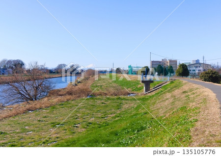 埼玉県越谷市元荒川沿いの風景2026年1月 135105776