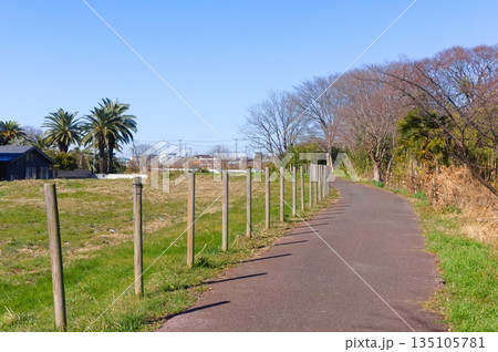 埼玉県越谷市元荒川沿いの風景2026年1月 埼玉県越谷市元荒川沿いの風景2026年1月 135105781