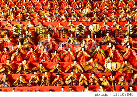 奈良県 壺阪寺のひな人形 135108846