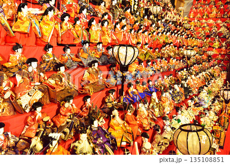 奈良県 壺阪寺のひな人形 奈良県 壺阪寺のひな人形 135108851
