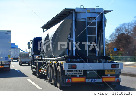 粉粒体運搬車 イメージ 粉粒体運搬車 イメージ 135109130
