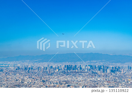 信貴生駒スカイラインから眺める大阪平野の風景 135110922