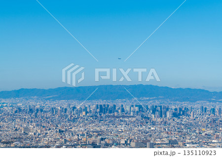信貴生駒スカイラインから眺める大阪平野の風景 135110923