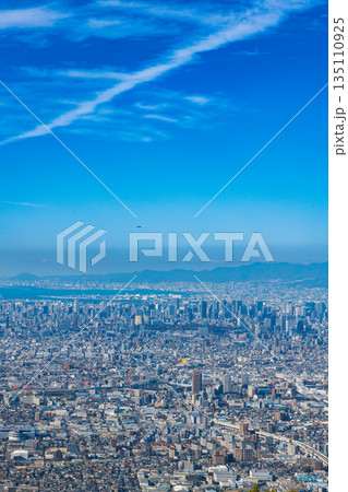 信貴生駒スカイラインから眺める大阪平野の風景 信貴生駒スカイラインから眺める大阪平野の風景 135110925