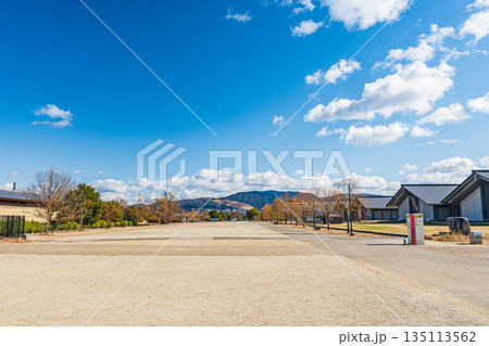 国営平城宮跡歴史公園　朱雀門広場　奈良市 135113562
