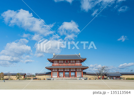 国営平城宮跡歴史公園 朱雀門 奈良市 国営平城宮跡歴史公園 朱雀門 奈良市 135113564