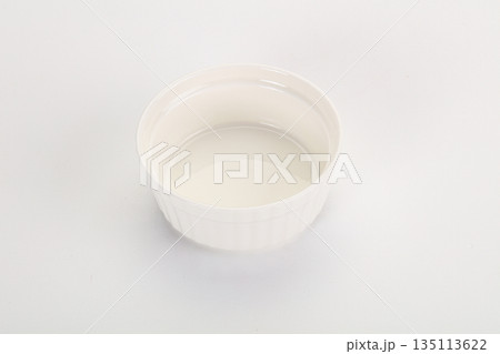 Empty gravy pot for sauce Empty gravy pot for sauce 135113622