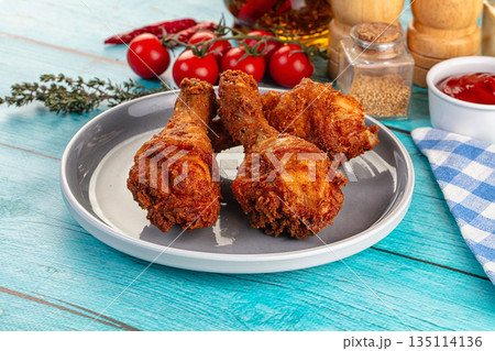 Crispy fried chicken drumsticks leg Crispy fried chicken drumsticks leg 135114136