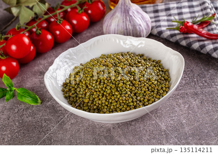 Raw dry mash green beans Raw dry mash green beans 135114211