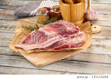 Raw fresh pork meat piece Raw fresh pork meat piece 135114269
