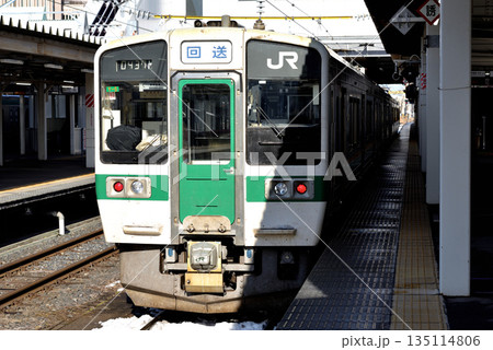 山形線719系5000番台回送電車 135114806