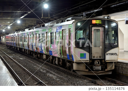 仙石東北ラインHB-E210系快速列車4両 135114876