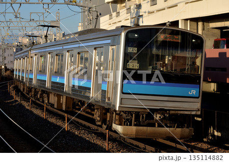 仙石線を走る205系3100番台普通電車 135114882