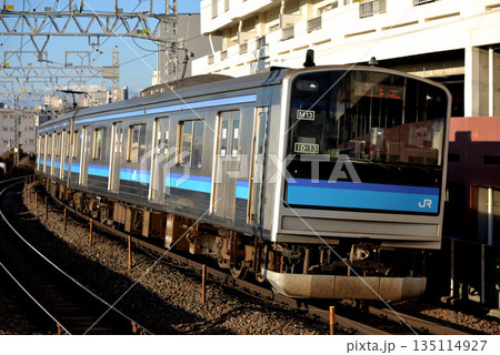 仙石線を走る205系3100番台普通電車 135114927