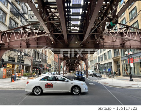 Chicago downtown railway Chicago downtown railway 135117522