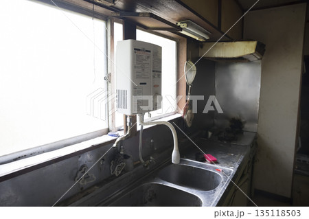 昭和の解体前のキッチン 昭和の解体前のキッチン 135118503