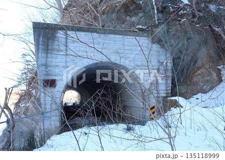 冬の神威古潭第2号隧道 冬の神威古潭第2号隧道 135118999