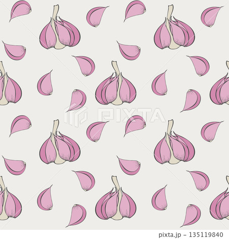 Cooking and spices, aromatic food. Garlic cloves hand drawn doodle on beige background. Cooking and spices, aromatic food. Garlic cloves hand drawn doodle on beige background. 135119840