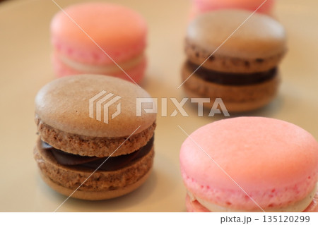 可愛いマカロン 135120299