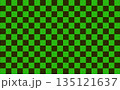 市松模様テクスチャ・背景素材（黒緑） 135121637
