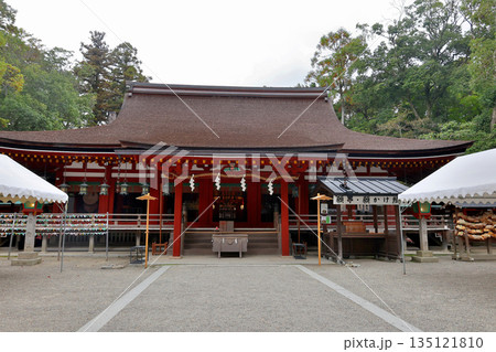 【国宝】石上神宮 拝殿 現存最古の拝殿 【国宝】石上神宮 拝殿 現存最古の拝殿 135121810