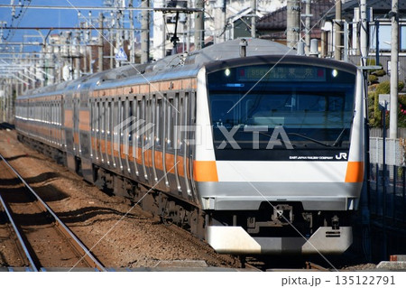 E233系0番台トタT1編成　青梅線内 135122791