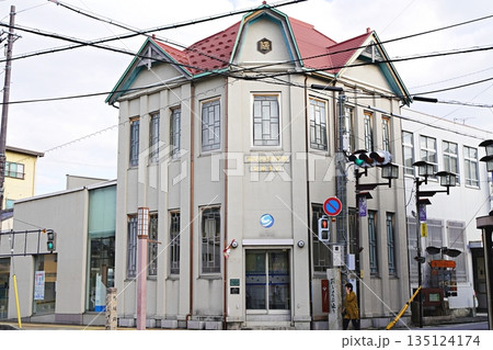 滋賀 彦根 花しょうぶ通り 滋賀中央信用金庫(重要伝統的建造物保存地区)(晩秋) 滋賀 彦根 花しょうぶ通り 滋賀中央信用金庫(重要伝統的建造物保存地区)(晩秋) 135124174