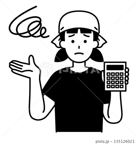 電卓を持って不満そうにする居酒屋の女性店員 135126021