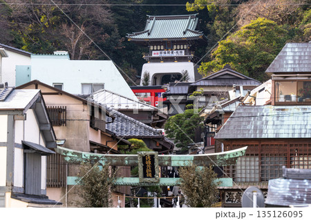 《神奈川県》江の島弁財天仲見世通り 135126095