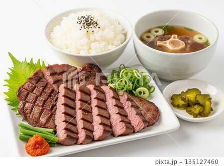 厚切り牛タン定食 厚切り牛タン定食 135127460