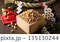 日本の伝統行事「節分」：邪気を払い福を呼び込む大豆と、赤鬼のお面 135130244