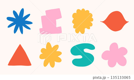 Abstract cloud and flower shapes sticker pack. Groovy funky flower, bubble, star, loop, waves in trendy retro 90s 00s cartoon style. Vector illustration with floraland blob elements. 135133065