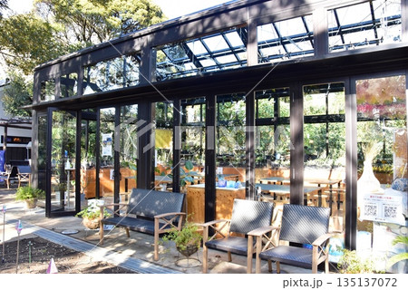 神奈川県藤沢市　江の島サムエル・コッキング苑のUMIYAMA GALLERY 135137072