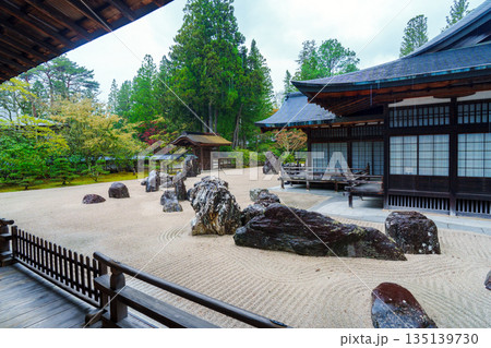 高野山 金剛峯寺の蟠龍庭 高野山 金剛峯寺の蟠龍庭 135139730