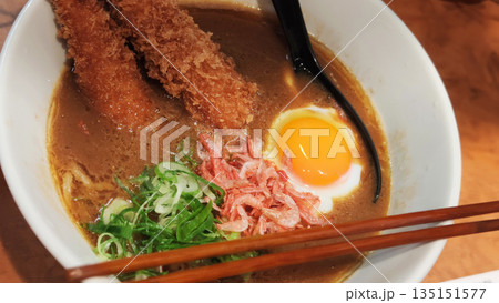 Steaming Hot Bowl of Traditional Japanese Ramen 135151577
