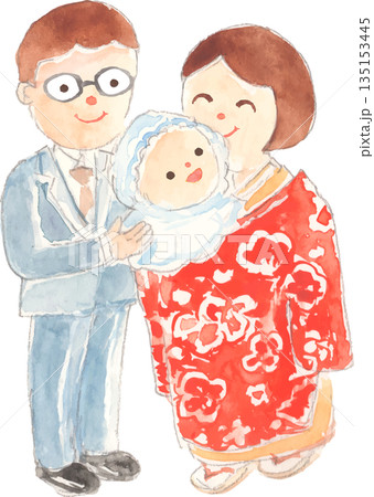 お宮参りをする赤ちゃんと夫婦のイラスト　ベクター 135153445