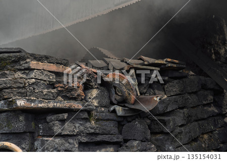 滋賀県甲賀市の焼き物の町信楽町に唯一残る登り窯を撮影 135154031