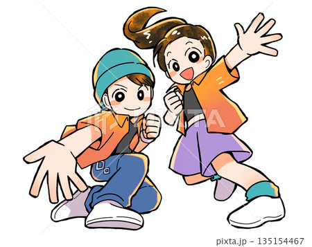 ダンスでポーズを決める男の子と女の子 135154467