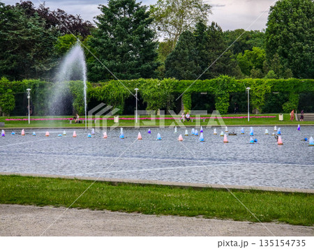 Majestic Fountain in City Square 135154735