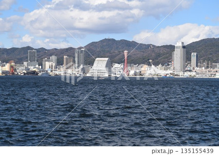 2026年1月8日　神戸港 135155439