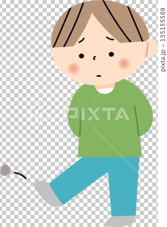 しょんぼりしている男の子 しょんぼりしている男の子 135155589