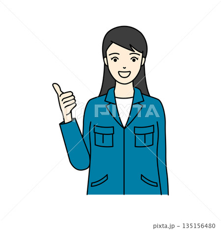 グッドポーズで笑顔を見せる作業服姿の女性 135156480