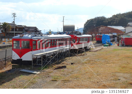 旧下津井電鉄の終着駅 下津井駅跡の遺構風景（岡山県 倉敷市 児島） 135156927