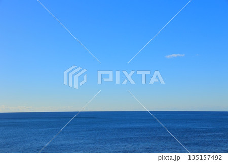 青い海 135157492