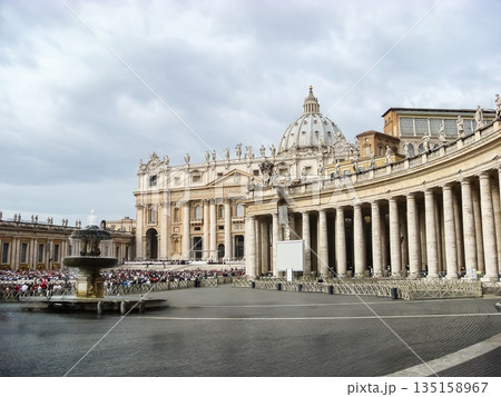 サン・ピエトロ大聖堂　バチカン市国 135158967
